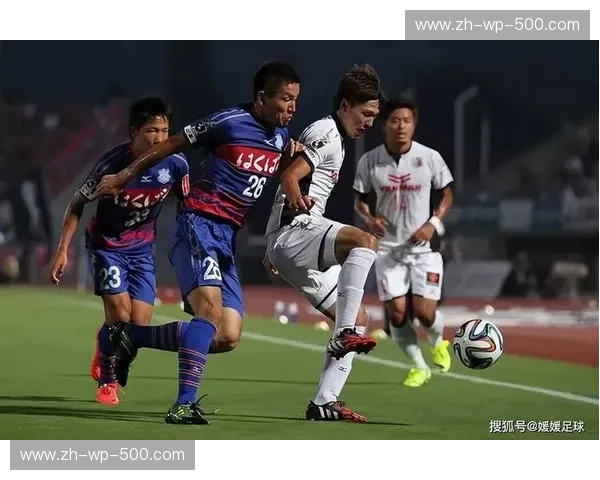 红蓝之魂的巅峰对垒：鹿岛鹿角vs大阪钢巴，一场关于足球信仰的宿命交响